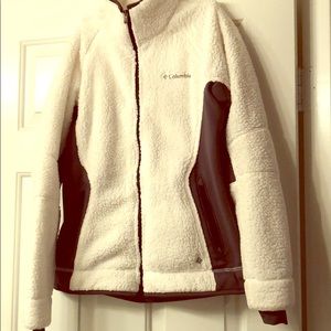 Columbia soft thermal coat